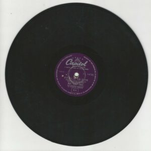 NAT "KING" COLE 78T25 Capitol  C 14733 It's All In The Game / When Rock And Roll Come To Trinidad