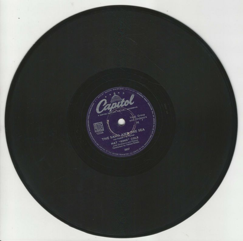 NAT "KING" COLE 78T25 Capitol 3027 Darling Je Vous Aime Beaucoup / The Sand And The Sea – Image 2