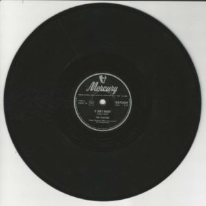 THE PLATTERS 78T25 MERCURY 957009 IT ISN'T RIGHT/YOU'LL NEVER NEVER KNOW